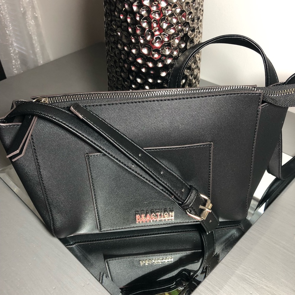 Kenneth Cole REACTION - Crossbody Bags